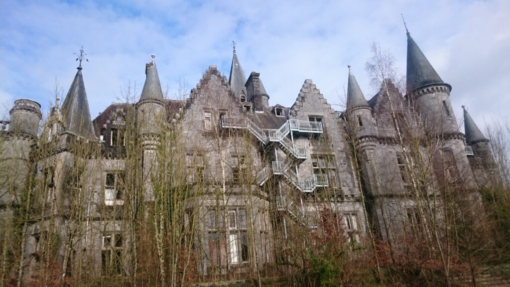 noisy castle belgium