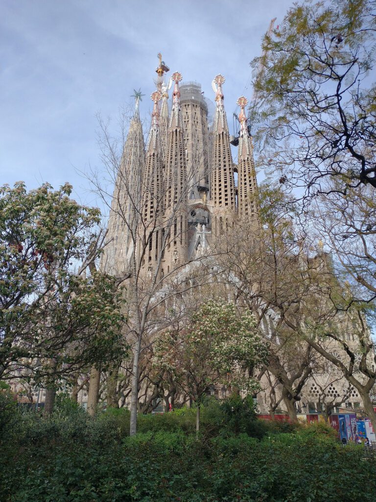 gaudi cathedral barcelona