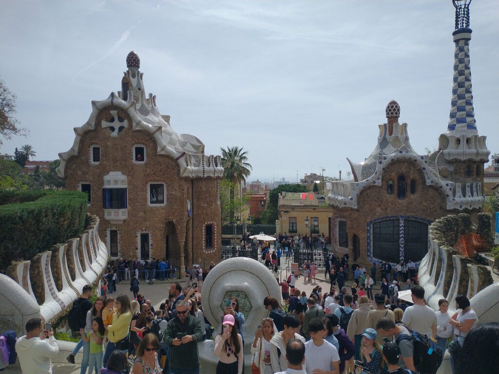 park guell barcelona guadi